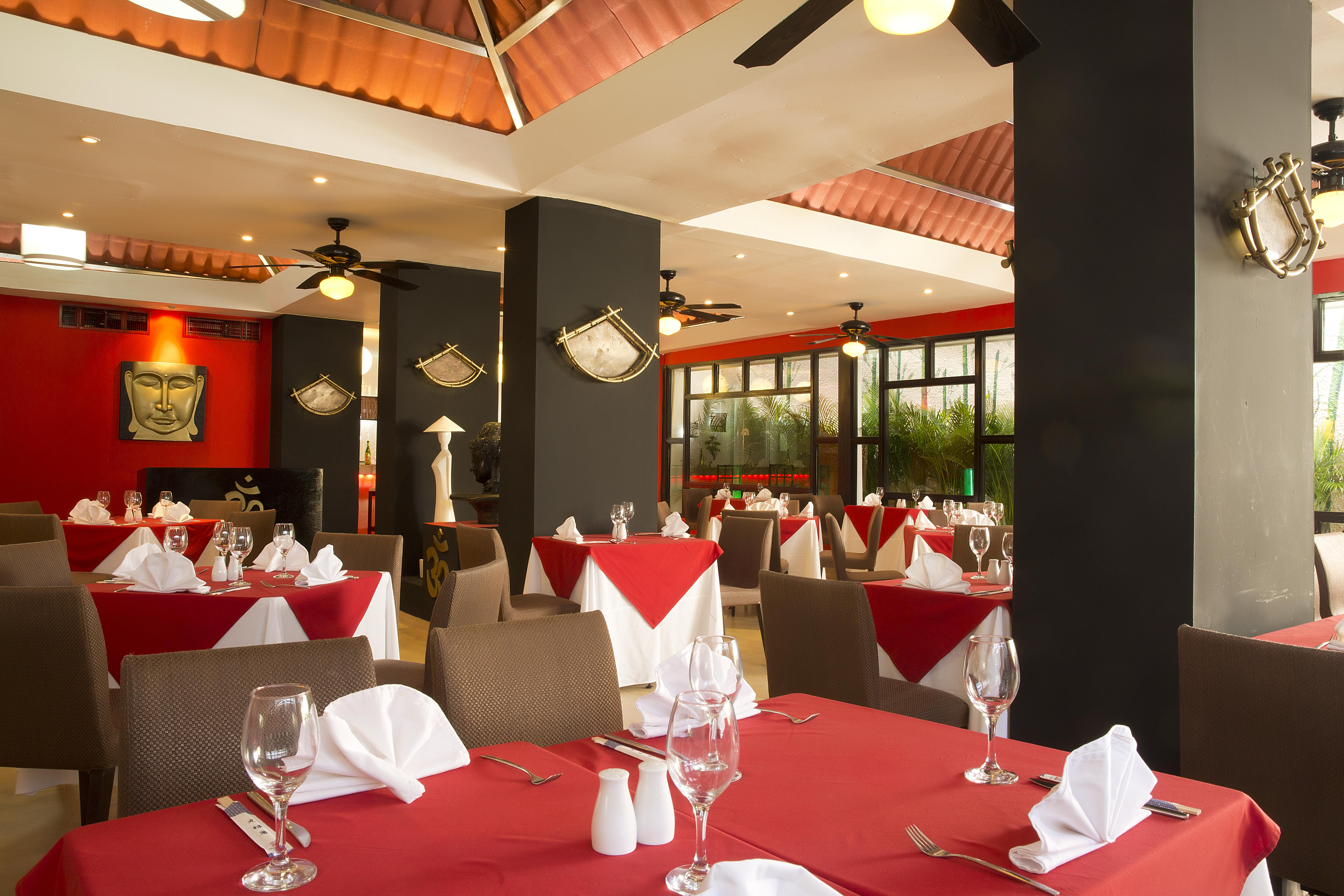 Golden Parnassus Resort & Spa (Adults Only) Канкун Экстерьер фото