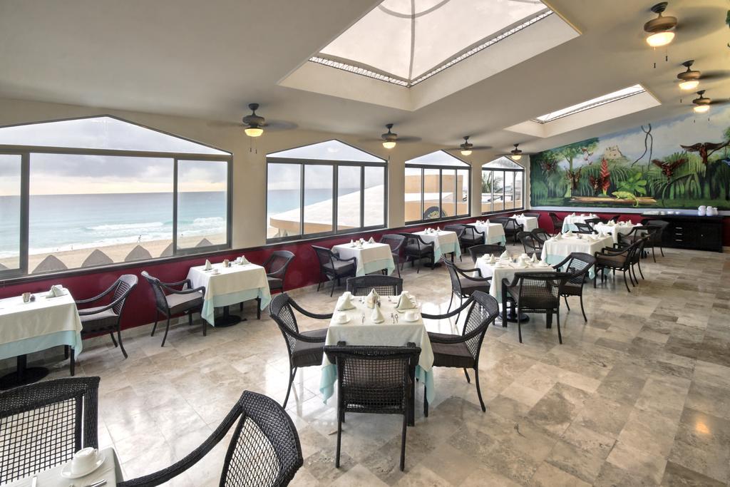 Golden Parnassus Resort & Spa (Adults Only) Канкун Экстерьер фото