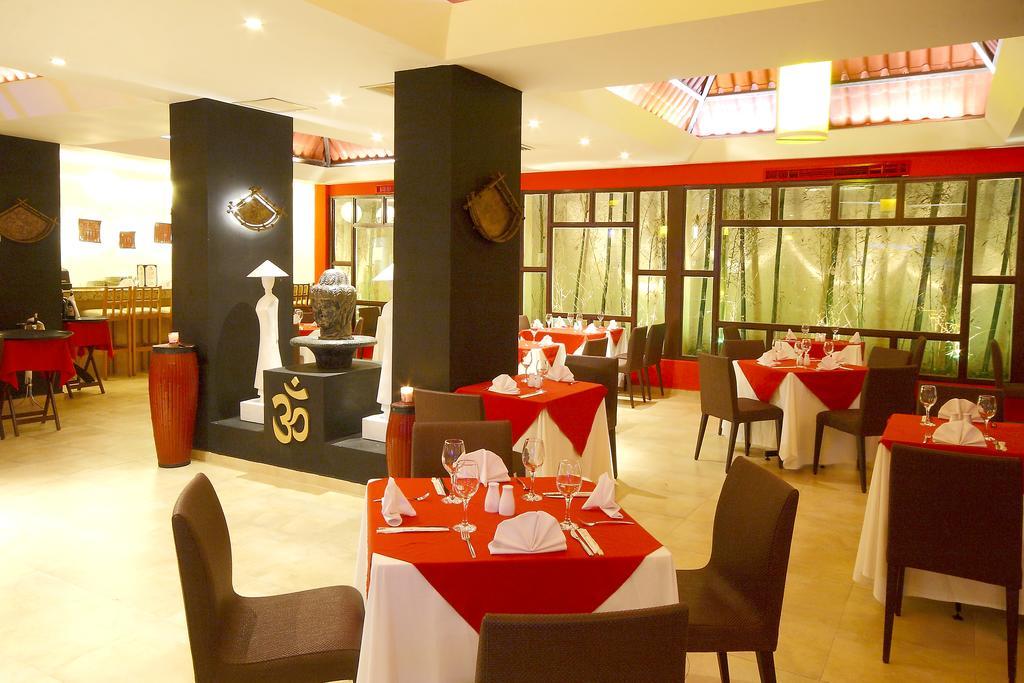 Golden Parnassus Resort & Spa (Adults Only) Канкун Экстерьер фото