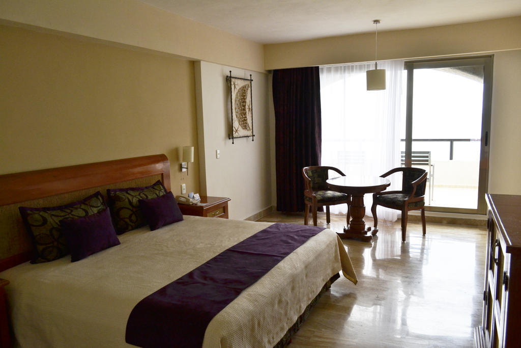 Golden Parnassus Resort & Spa (Adults Only) Канкун Экстерьер фото